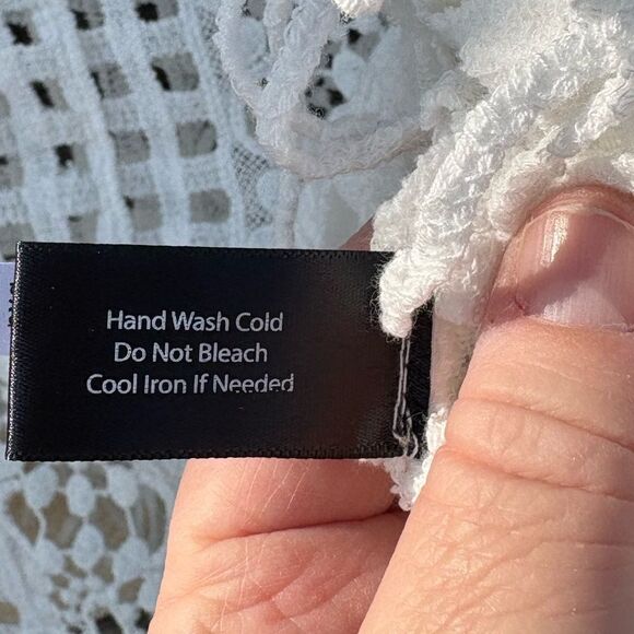 Boston Proper Crochet Poncho in White - Picture 6 of 8